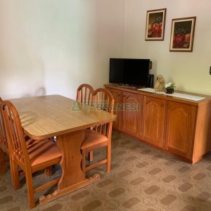 Casa com 266m², 3 dormitórios, 4 vagas, no bairro Panazzolo em Caxias do Sul para Comprar