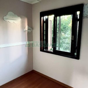 Sobrado com 120m², 3 dormitórios, 2 vagas, no bairro Desvio Rizzo em Caxias do Sul para Alugar