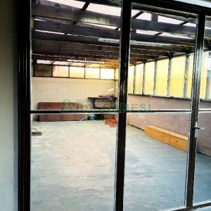 Sobrado com 120m², 3 dormitórios, 2 vagas, no bairro Desvio Rizzo em Caxias do Sul para Alugar