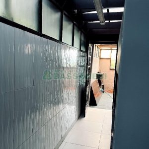 Sobrado com 120m², 3 dormitórios, 2 vagas, no bairro Desvio Rizzo em Caxias do Sul para Alugar