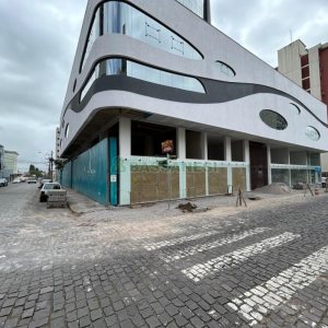 Loja com 252m², 2 vagas, no bairro Centro em Caxias do Sul para Alugar