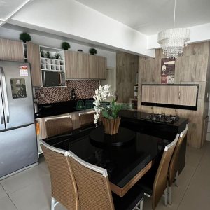 Predio com 321m², no bairro Presidente Vargas em Caxias do Sul para Comprar