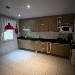 Predio com 321m², no bairro Presidente Vargas em Caxias do Sul para Comprar