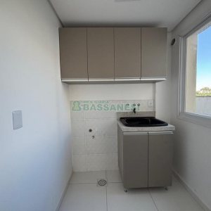 Apartamento com 81m², 2 dormitórios, 1 vaga, no bairro Nossa Senhora da Saúde em Caxias do Sul para Alugar