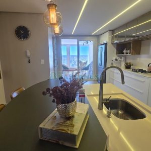 Apartamento com 178m², 3 dormitórios, 3 vagas, no bairro Centro em Caxias do Sul para Comprar