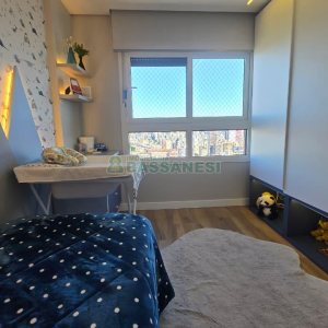 Apartamento com 178m², 3 dormitórios, 3 vagas, no bairro Centro em Caxias do Sul para Comprar