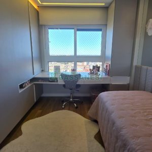 Apartamento com 178m², 3 dormitórios, 3 vagas, no bairro Centro em Caxias do Sul para Comprar