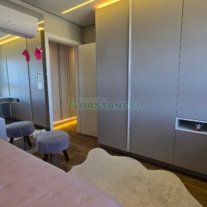 Apartamento com 178m², 3 dormitórios, 3 vagas, no bairro Centro em Caxias do Sul para Comprar