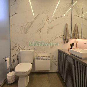 Apartamento com 178m², 3 dormitórios, 3 vagas, no bairro Centro em Caxias do Sul para Comprar