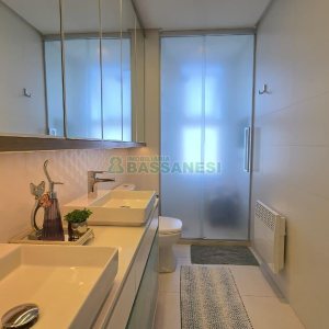 Apartamento com 178m², 3 dormitórios, 3 vagas, no bairro Centro em Caxias do Sul para Comprar