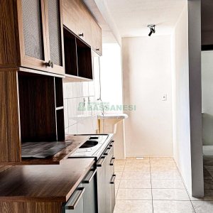 Apartamento com 52m², 2 dormitórios, 1 vaga, no bairro Desvio Rizzo em Caxias do Sul para Comprar