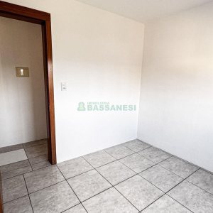 Apartamento com 52m², 2 dormitórios, 1 vaga, no bairro Desvio Rizzo em Caxias do Sul para Comprar