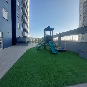 Apto Mobiliado com 55m², 2 dormitórios, 1 vaga, no bairro De Lazzer em Caxias do Sul para Alugar