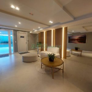 Apto Mobiliado com 55m², 2 dormitórios, 1 vaga, no bairro De Lazzer em Caxias do Sul para Alugar