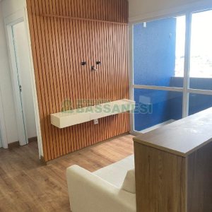 Apto Mobiliado com 55m², 2 dormitórios, 1 vaga, no bairro De Lazzer em Caxias do Sul para Alugar