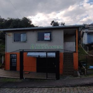 Casa com 100m², 2 dormitórios, 1 vaga, no bairro Nossa Senhora da Conceição em Caxias do Sul para Comprar