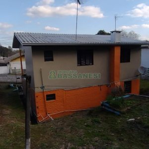 Casa com 100m², 2 dormitórios, 1 vaga, no bairro Nossa Senhora da Conceição em Caxias do Sul para Comprar