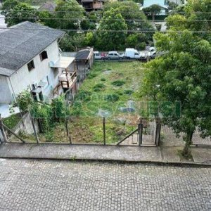 Terreno com 333m², no bairro Galópolis em Caxias do Sul para Comprar