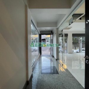 Sala com 279m², 2 vagas, no bairro Centro em Caxias do Sul para Alugar