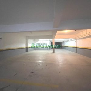 Sala com 279m², 2 vagas, no bairro Centro em Caxias do Sul para Alugar