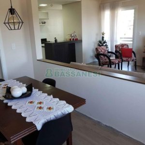 Apartamento com 94m², 3 dormitórios, 2 vagas, no bairro Jardim América em Caxias do Sul para Comprar