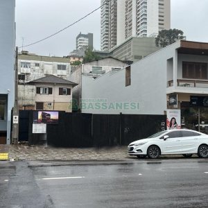 Loja com 245m², no bairro Cruzeiro em Caxias do Sul para Alugar