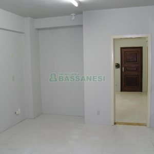 Sala com 41m², no bairro Centro em Caxias do Sul para Alugar