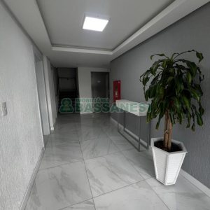 Apartamento com 94m², 2 dormitórios, 1 vaga, no bairro Sagrada Família em Caxias do Sul para Comprar