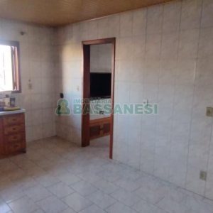 Casa com 242m², 3 dormitórios, 2 vagas, no bairro Forqueta em Caxias do Sul para Comprar