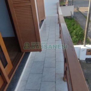 Casa com 242m², 3 dormitórios, 2 vagas, no bairro Forqueta em Caxias do Sul para Comprar