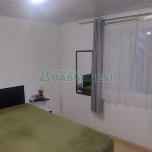 Casa com 136m², 3 dormitórios, 3 vagas, no bairro Diamantino em Caxias do Sul para Comprar