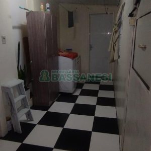 Casa com 136m², 3 dormitórios, 3 vagas, no bairro Diamantino em Caxias do Sul para Comprar