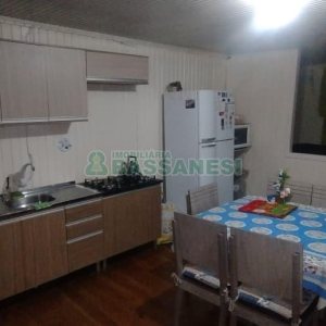 Casa com 136m², 3 dormitórios, 3 vagas, no bairro Diamantino em Caxias do Sul para Comprar