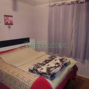 Casa com 136m², 3 dormitórios, 3 vagas, no bairro Diamantino em Caxias do Sul para Comprar