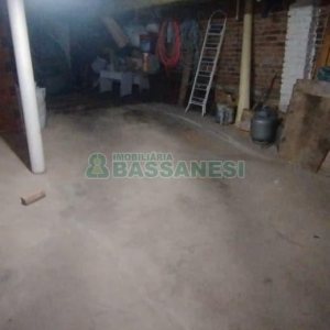 Casa com 136m², 3 dormitórios, 3 vagas, no bairro Diamantino em Caxias do Sul para Comprar