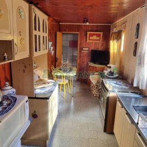 Casa com 135m², 4 dormitórios, 1 vaga, no bairro Desvio Rizzo em Caxias do Sul para Comprar