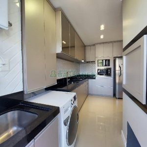 Apto Mobiliado com 72m², 2 dormitórios, 2 vagas, no bairro São Leopoldo em Caxias do Sul para Alugar