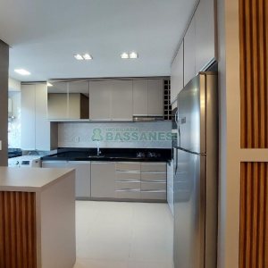 Apto Mobiliado com 72m², 2 dormitórios, 2 vagas, no bairro São Leopoldo em Caxias do Sul para Alugar