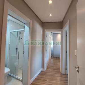 Apto Mobiliado com 72m², 2 dormitórios, 2 vagas, no bairro São Leopoldo em Caxias do Sul para Alugar