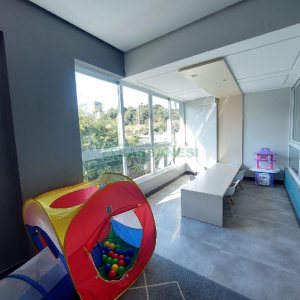 Apto Mobiliado com 72m², 2 dormitórios, 2 vagas, no bairro São Leopoldo em Caxias do Sul para Alugar