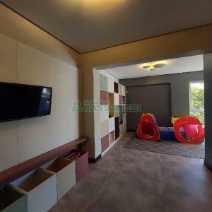 Apto Mobiliado com 72m², 2 dormitórios, 2 vagas, no bairro São Leopoldo em Caxias do Sul para Alugar