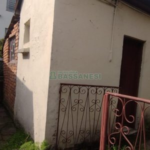 Casa com 120m², 3 dormitórios, 1 vaga, no bairro São Pelegrino em Caxias do Sul para Comprar