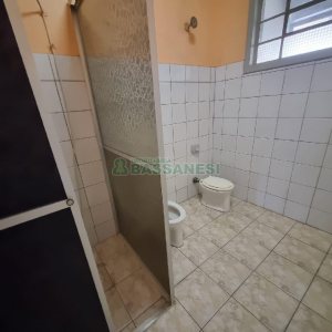 Casa Comercial com 400m², no bairro Santa Catarina em Caxias do Sul para Alugar