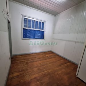 Casa Comercial com 400m², no bairro Santa Catarina em Caxias do Sul para Alugar