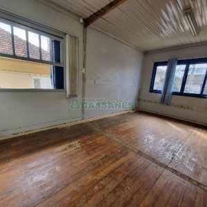 Casa Comercial com 400m², no bairro Santa Catarina em Caxias do Sul para Alugar