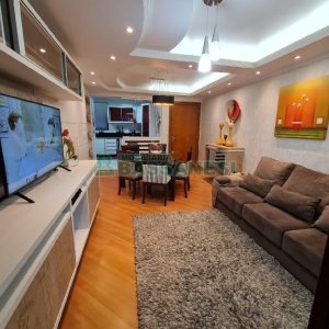 Apto Mobiliado com 115m², 3 dormitórios, 2 vagas, no bairro Centro em Caxias do Sul para Alugar