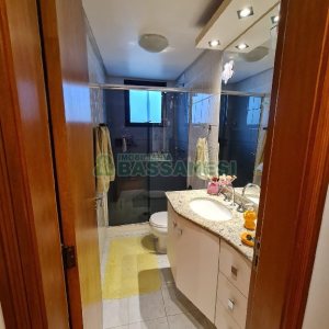 Apto Mobiliado com 115m², 3 dormitórios, 2 vagas, no bairro Centro em Caxias do Sul para Alugar