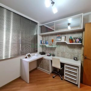 Apto Mobiliado com 115m², 3 dormitórios, 2 vagas, no bairro Centro em Caxias do Sul para Alugar