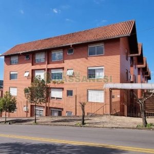 Apartamento com 89m², 2 dormitórios, 2 vagas, no bairro Madureira em Caxias do Sul para Alugar