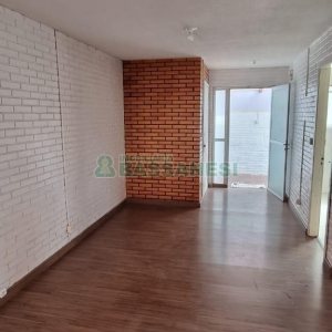 Apartamento com 89m², 2 dormitórios, 2 vagas, no bairro Madureira em Caxias do Sul para Alugar